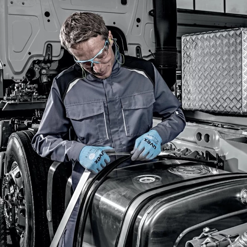 Uvex Phynomic C3 Lightweight Abrasion-Resistant Gloves 5 Uvex Phynomic C3 Lightweight Abrasion-Resistant Gloves - Image 3