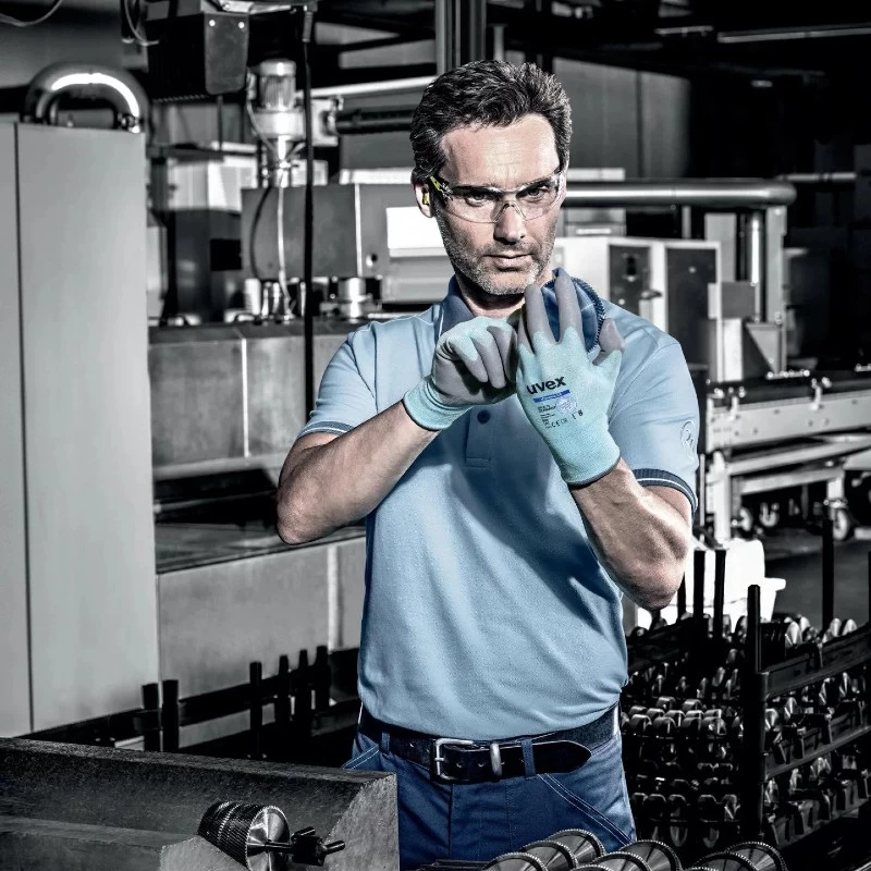 Uvex Phynomic C3 Lightweight Abrasion-Resistant Gloves 6 Uvex Phynomic C3 Lightweight Abrasion-Resistant Gloves - Image 4