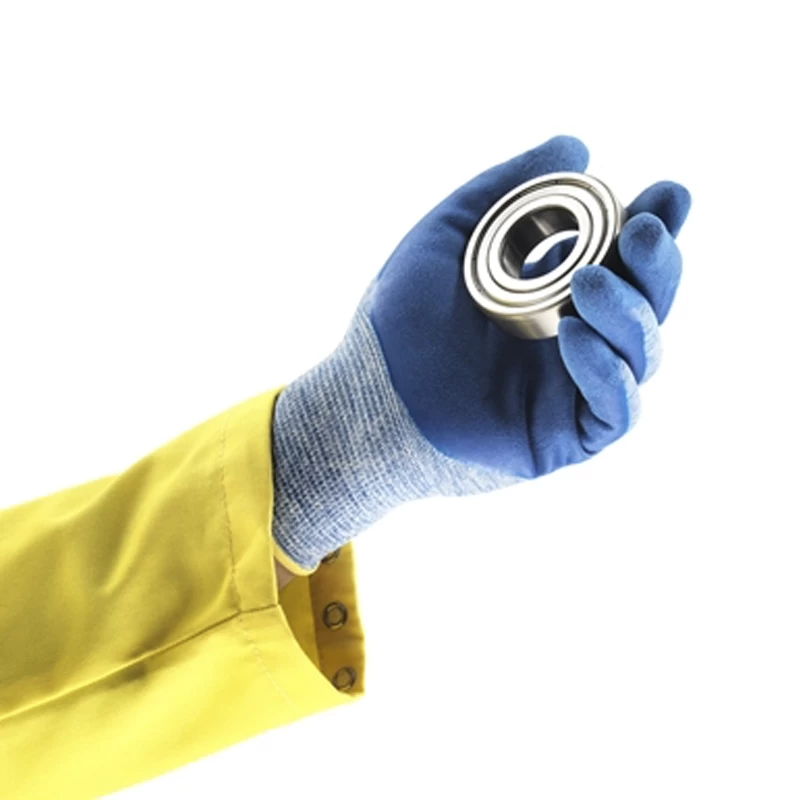 Ansell HyFlex 11-920 Palm-Coated Oil-Repellent Gloves 4 Ansell HyFlex 11-920 Palm-Coated Oil-Repellent Gloves - Image 2