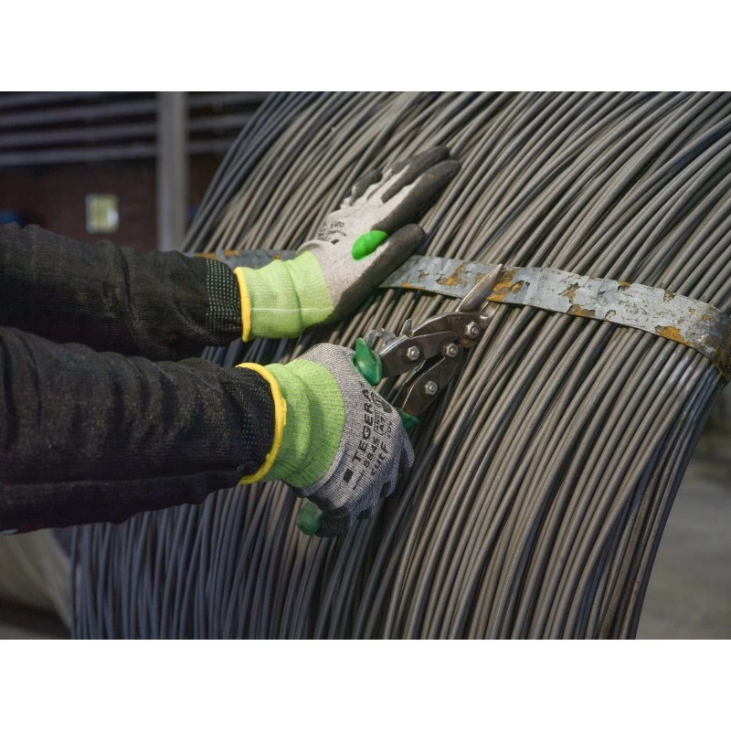 Tegera Ejendals 8845 Ultra-Thin Level F Cut-Resistant Safety Gloves 6 Tegera Ejendals 8845 Ultra-Thin Level F Cut-Resistant Safety Gloves - Image 4