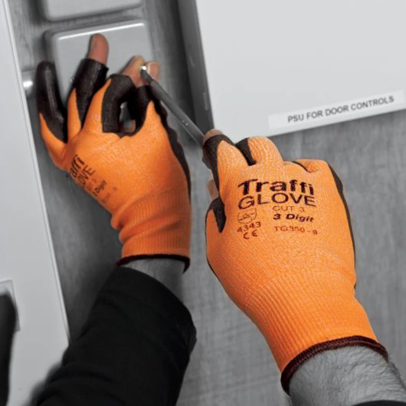 TraffiGlove TG350 3 Digit Polyurethane Cut Level 3 Handling Gloves 4 TraffiGlove TG350 3 Digit Polyurethane Cut Level 3 Handling Gloves - Image 2